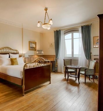 Visite guidée de la chambre Marcel Proust