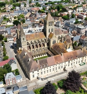 Visite guidée : les métamorphoses d'une abbaye du Moyen Âge à nos jours
