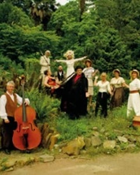 Cabaret du XXe siècle, Cie Amavada