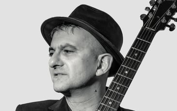 Chris LeHache en Cabaret Concert