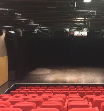 Spectacle seul en scène : Kosh à la Halle à Vire Normandie