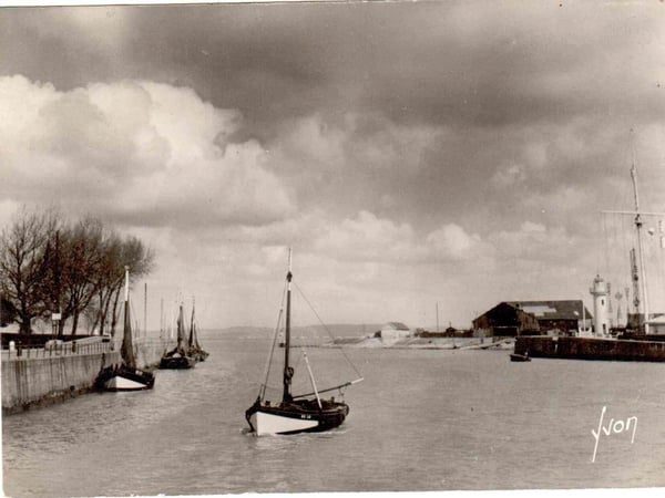 Exposition "La chaloupe Sainte-Bernadette"
