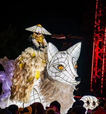 Grande déambulation de Noël : La parade amoureuse - Cie Remue Ménage