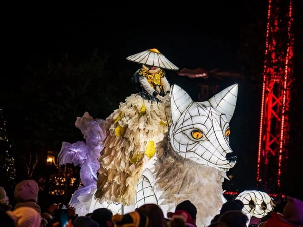 Grande déambulation de Noël : La parade amoureuse - Cie Remue Ménage